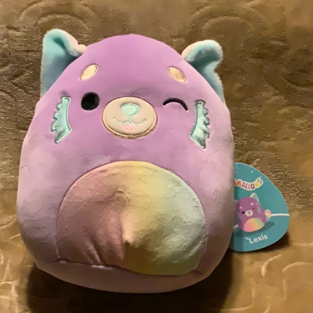 Lexis The Red Panda 8” Squishmallows NWT